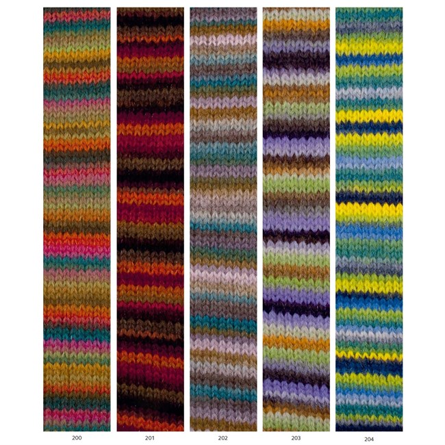 Көңілдері көтерілген жігіттер бөртпелерін сорып алады